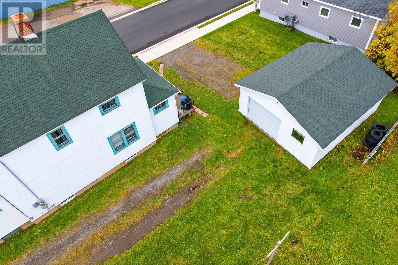 201 Vulcan Avenue, Sydney, Nova Scotia  B1P 5X1 - Photo 8 - 202625980