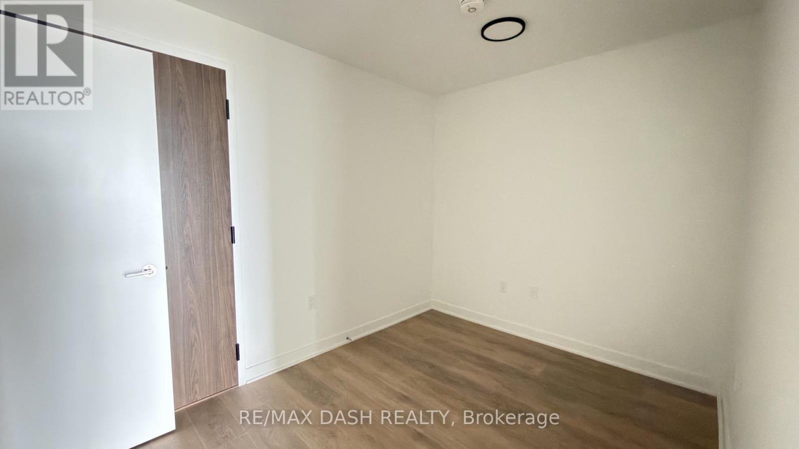 411 - 1037 The Queensway Avenue, Toronto (Islington-City Centre West), Ontario  M8Z 0H5 - Photo 6 - W14085480