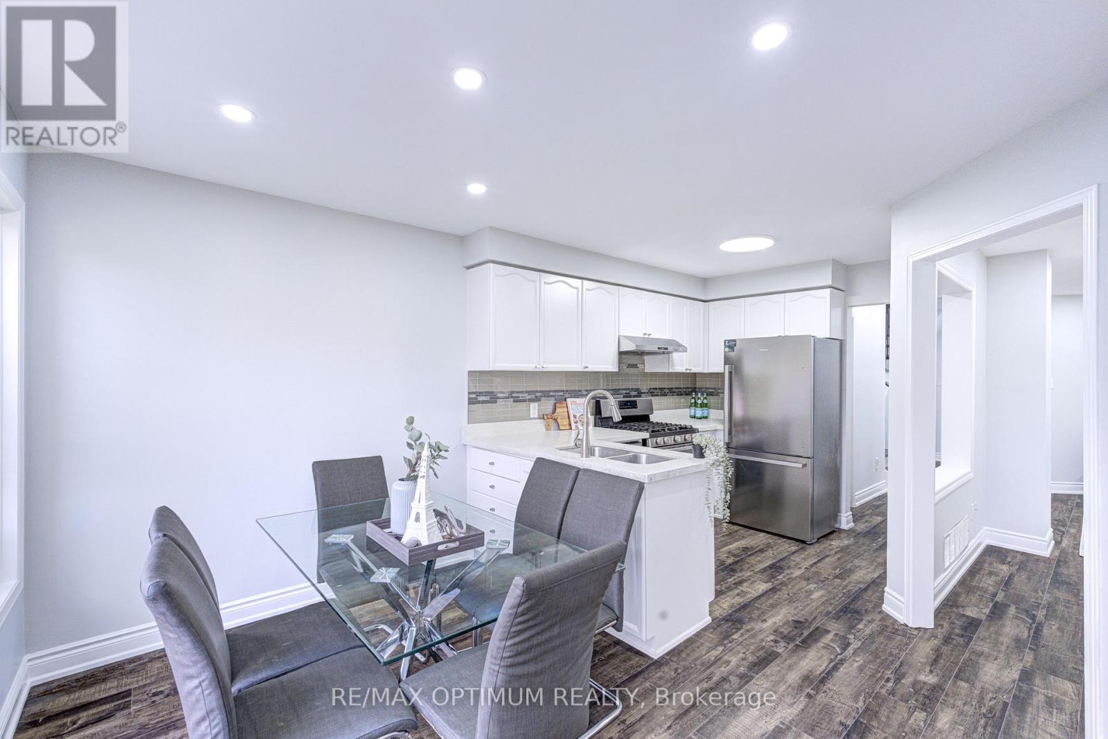 3812 Craighurst Avenue, Mississauga, Ontario  L5N 6T7 - Photo 15 - W14085490