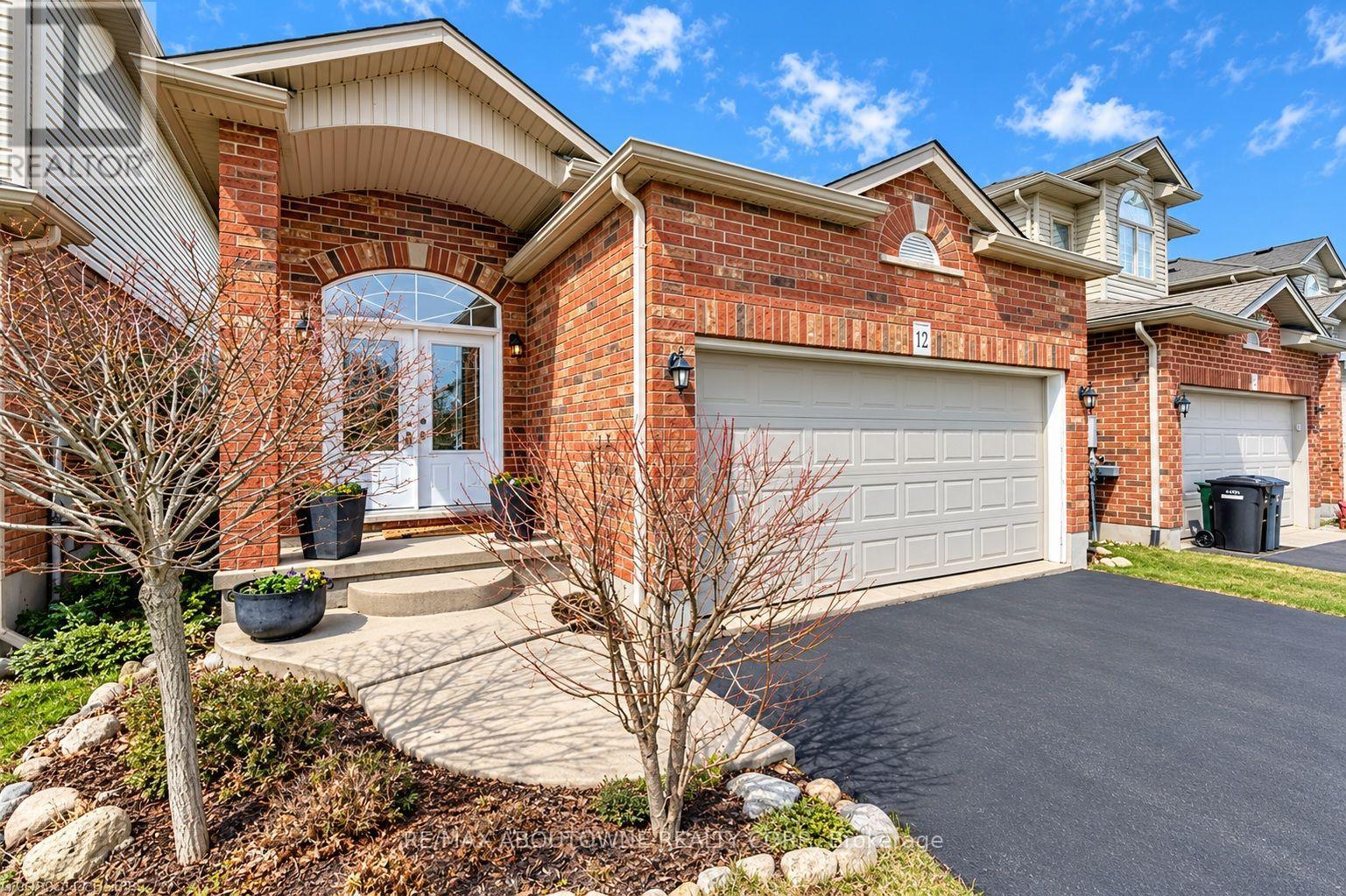 12 BROCK STREET, Guelph, Ontario