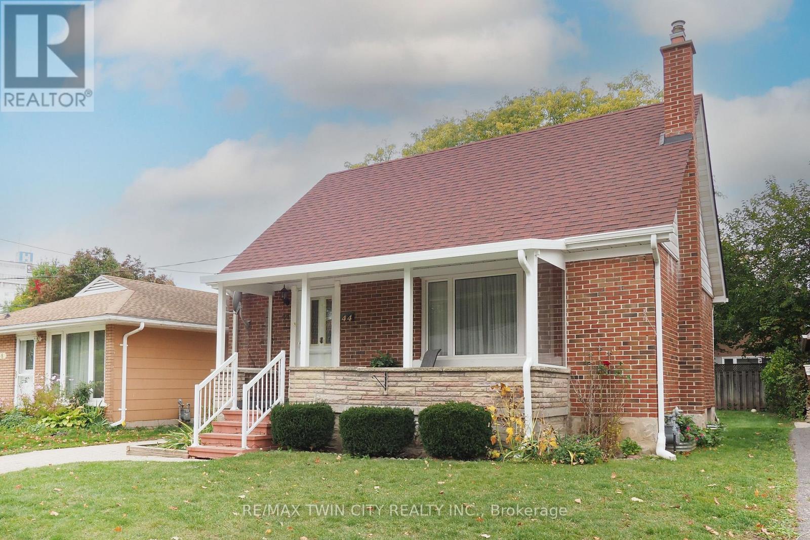 44 Ruby Street, Kitchener, Ontario  N2M 3E3 - Photo 3 - X14085464