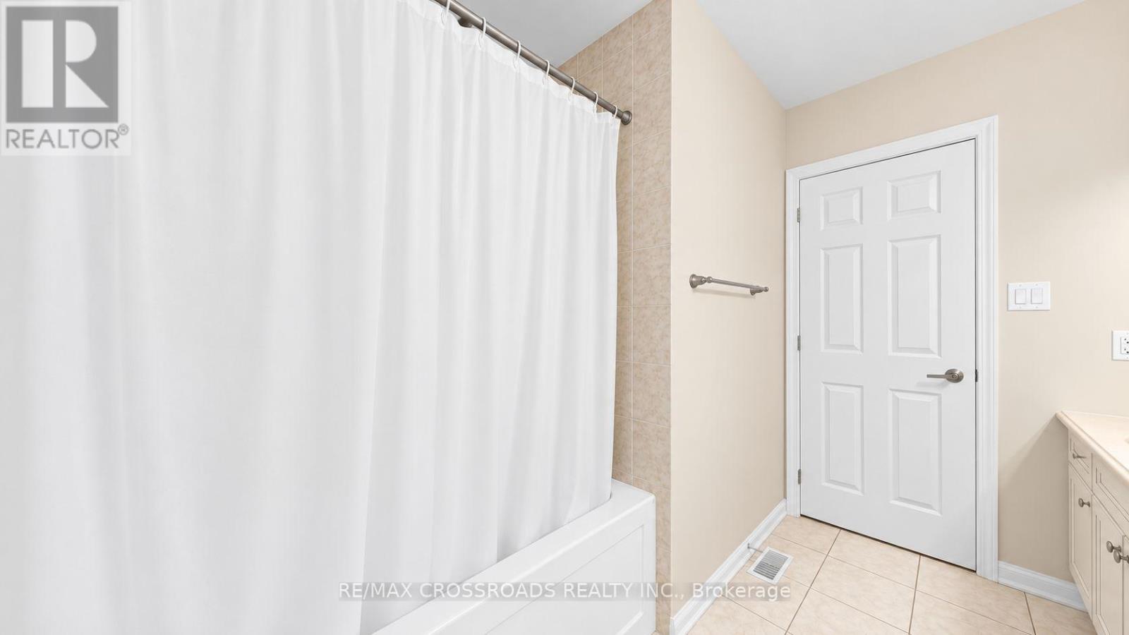 1754 Hayden Lane, Pickering, Ontario  L1X 0A9 - Photo 22 - E14085012