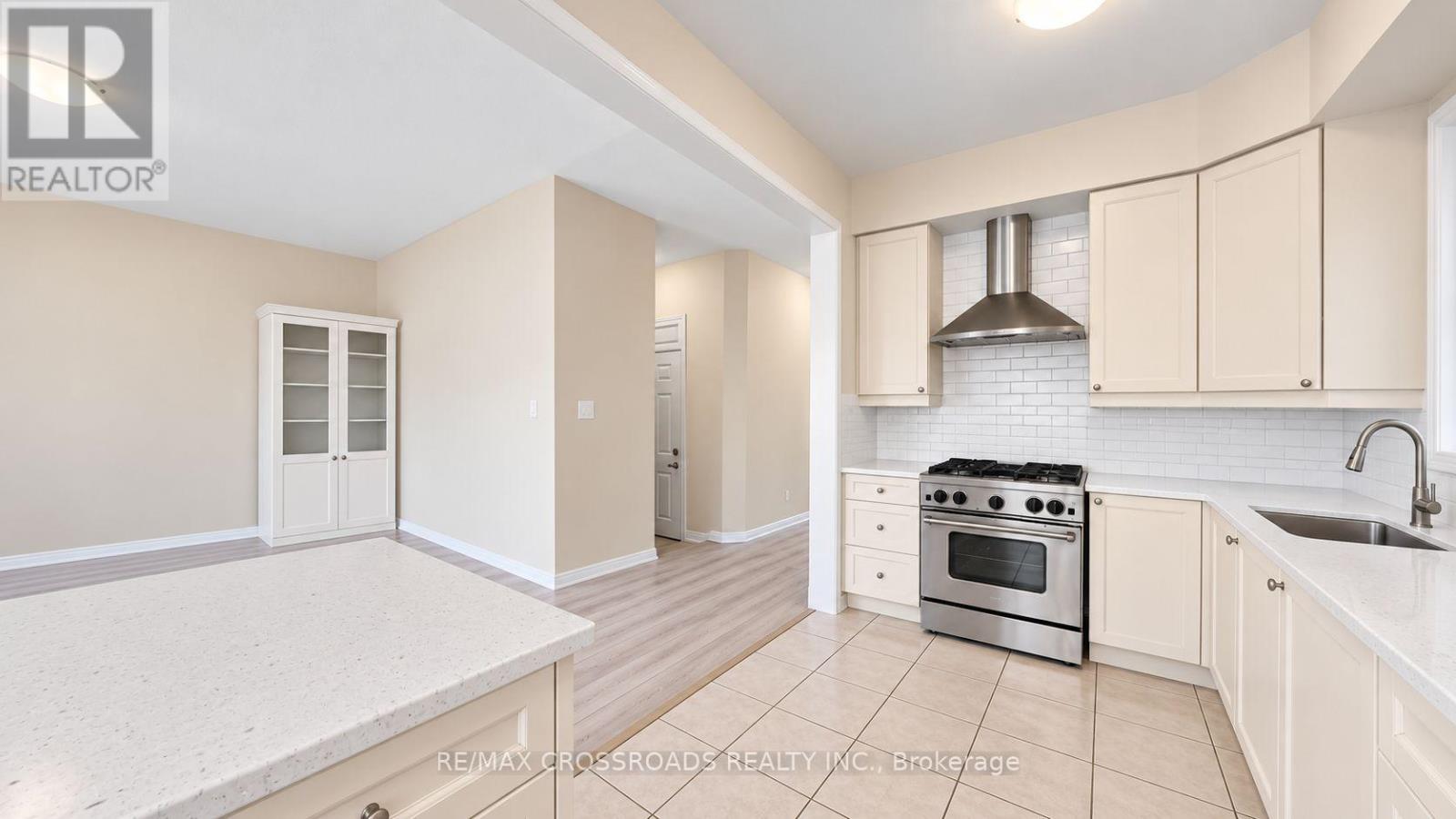 1754 Hayden Lane, Pickering, Ontario  L1X 0A9 - Photo 11 - E14085012