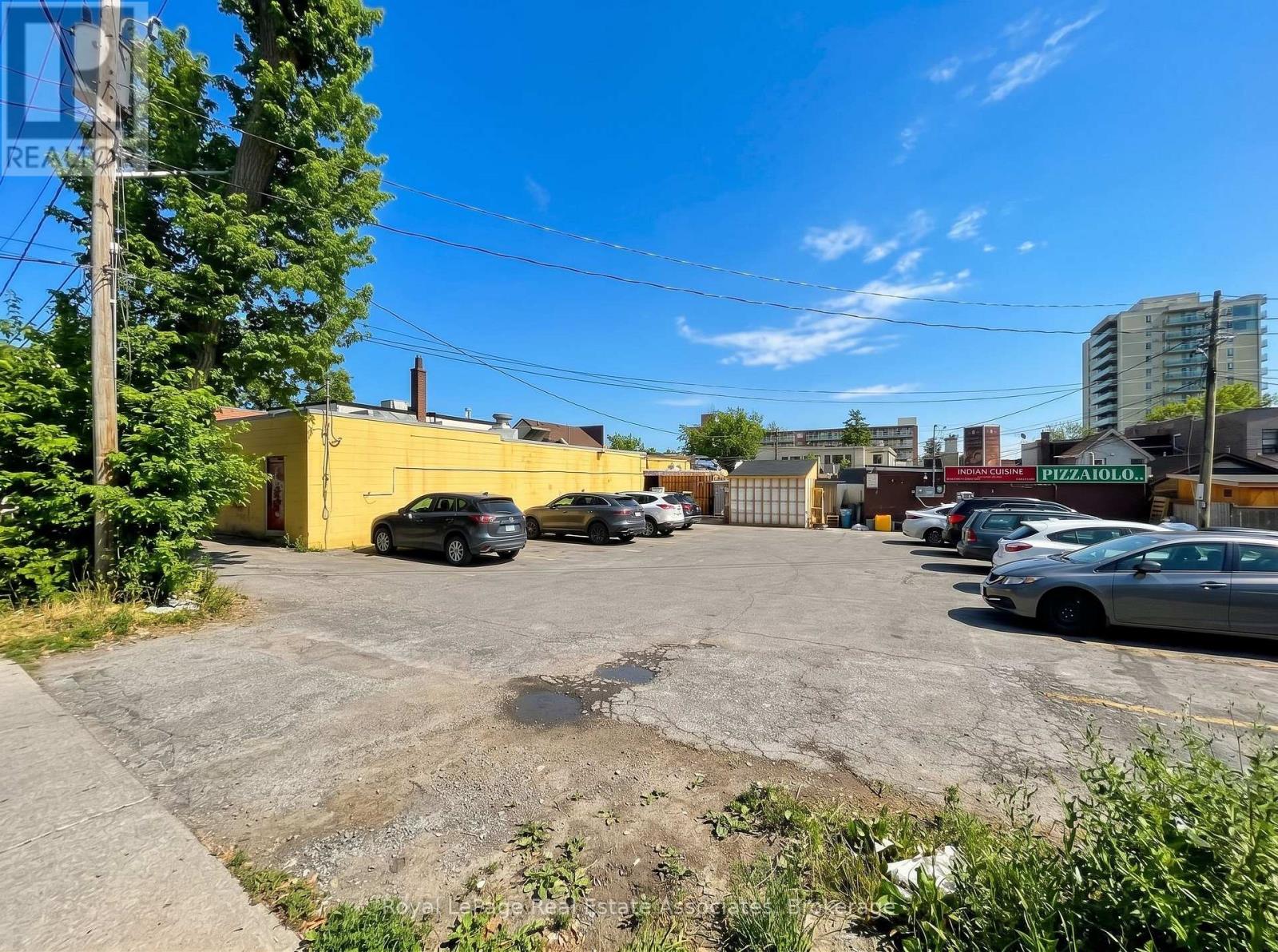 11 Stavebank Road N, Mississauga, Ontario  L5G 2T3 - Photo 14 - W13789342