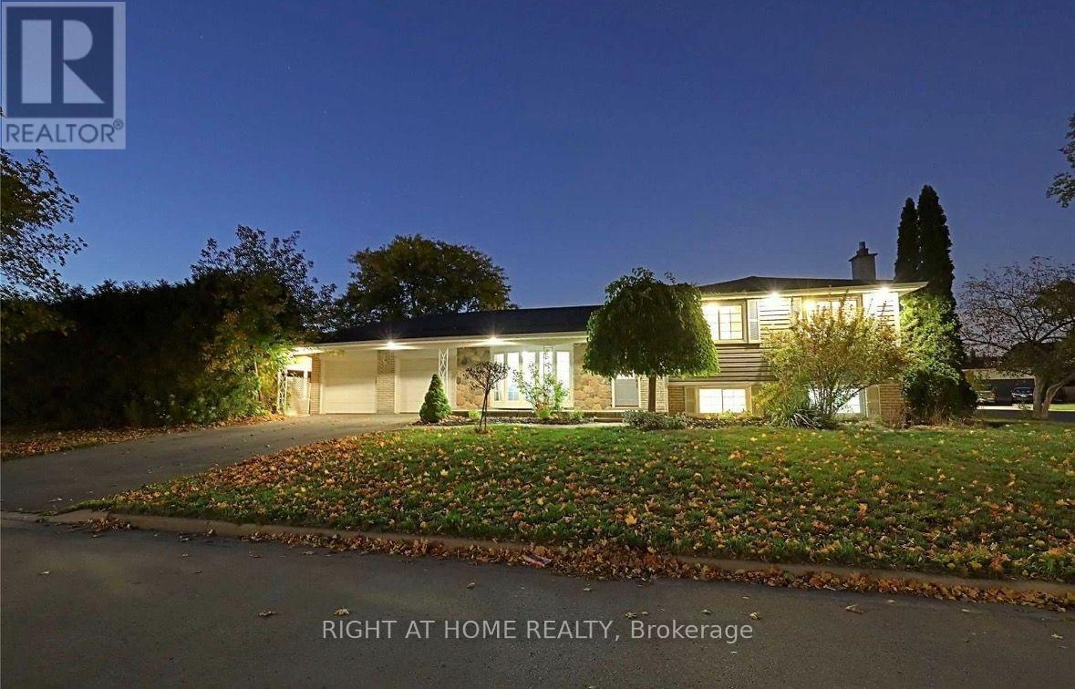 1179 QUEENS AVENUE, Oakville, Ontario