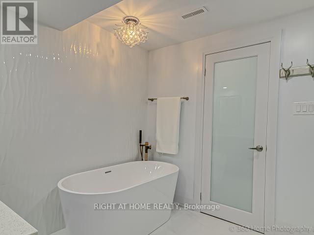 1179 Queens Avenue, Oakville, Ontario  L6H 2B7 - Photo 21 - W14084528