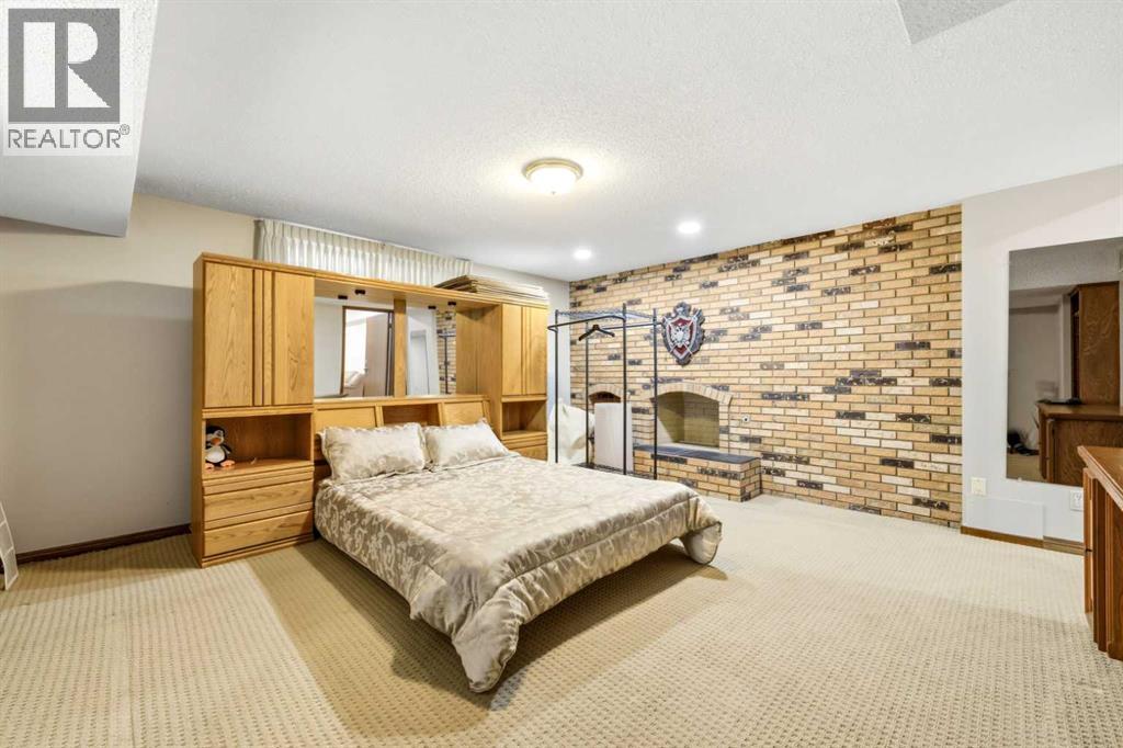 340 Pump Hill Gardens SW, Calgary, Alberta  T2V 4M7 - Photo 36 - A2352285