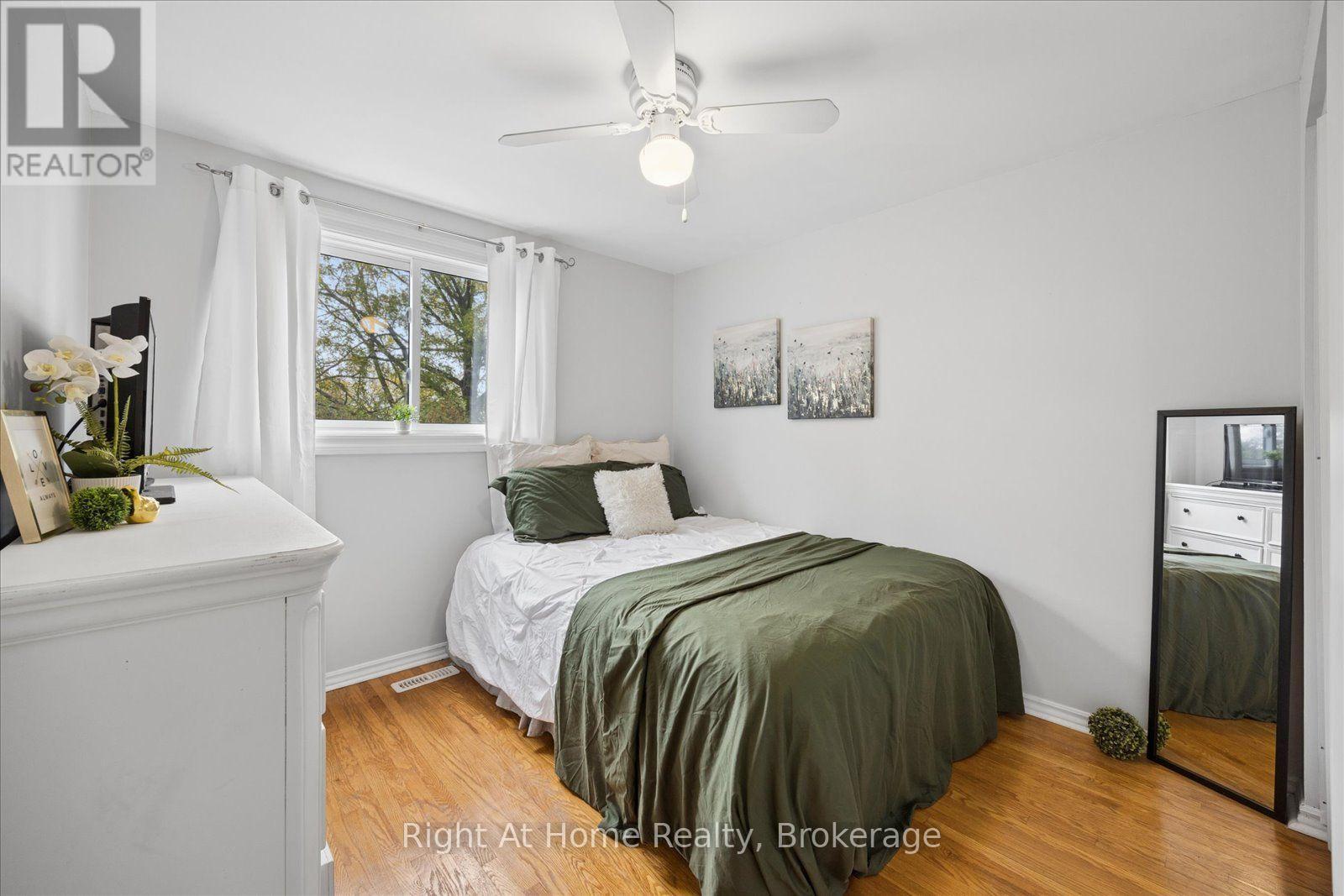 1145 Valley Court, Oshawa, Ontario  L1J 3M4 - Photo 27 - E14085506