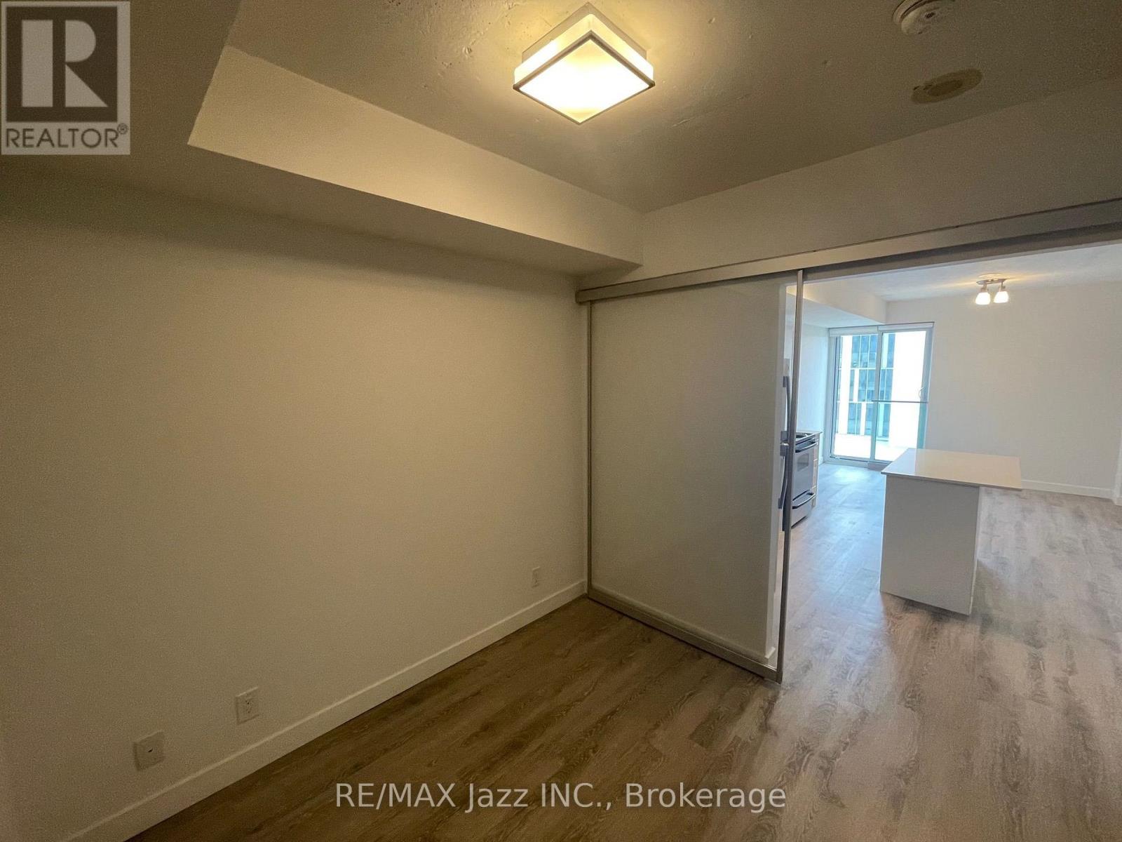 412 - 100 Bond Street E, Oshawa, Ontario  L1G 0E6 - Photo 13 - E14085528