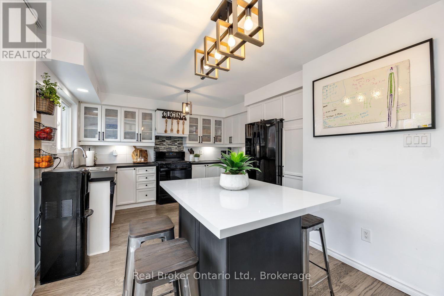 3 Durling Rock Street, Ajax, Ontario  L1Z 1S4 - Photo 10 - E14085768