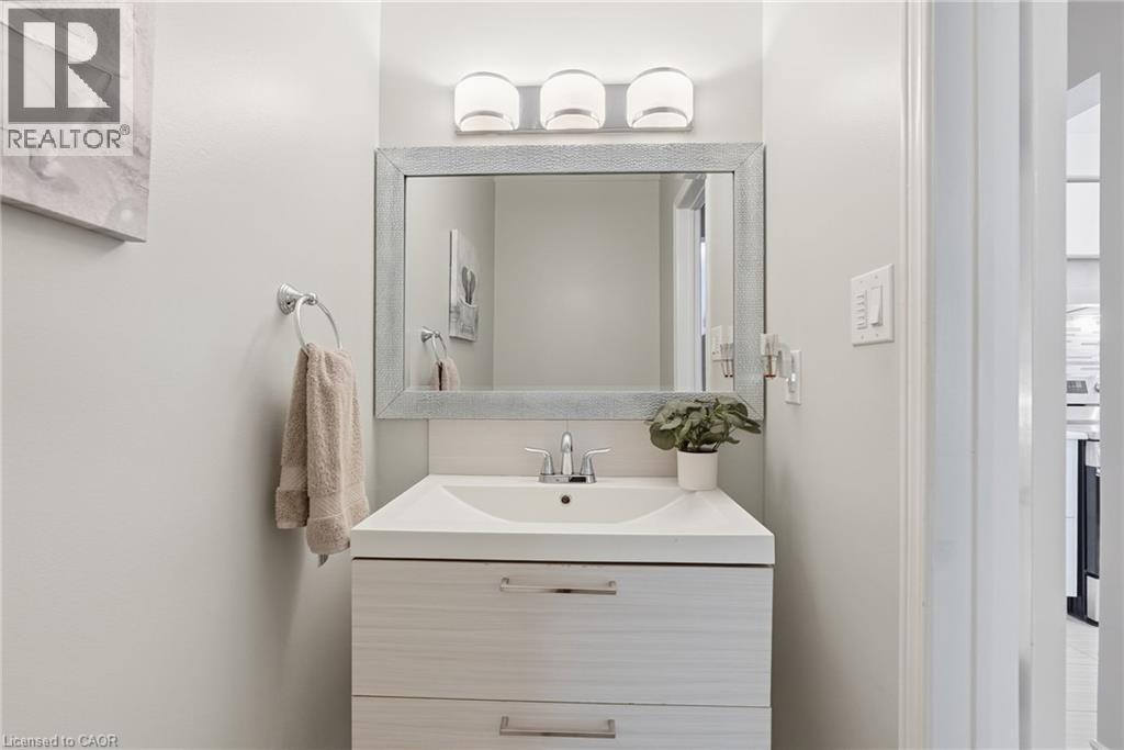 1 Fenton Drive, Waterdown, Ontario  L8B 0C8 - Photo 9 - 40863894