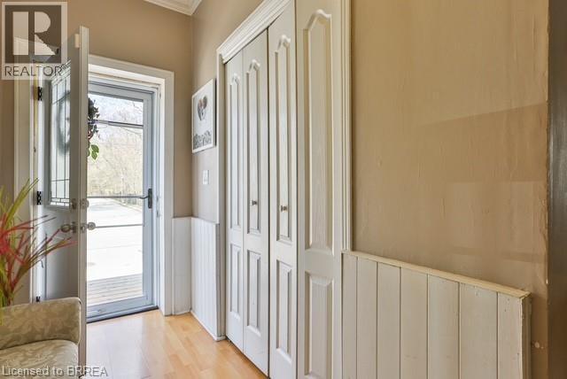 42 Spring Street, Brantford, Ontario  N3T 4M5 - Photo 4 - 40871270