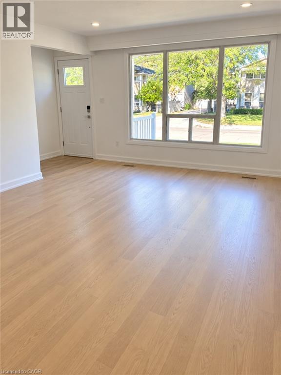 42 Woodman Drive S Unit# Upper, Hamilton, Ontario  L8K 4E4 - Photo 3 - 40867937