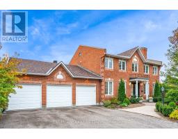 6 HOLLY RIDGE, Ottawa, Ontario