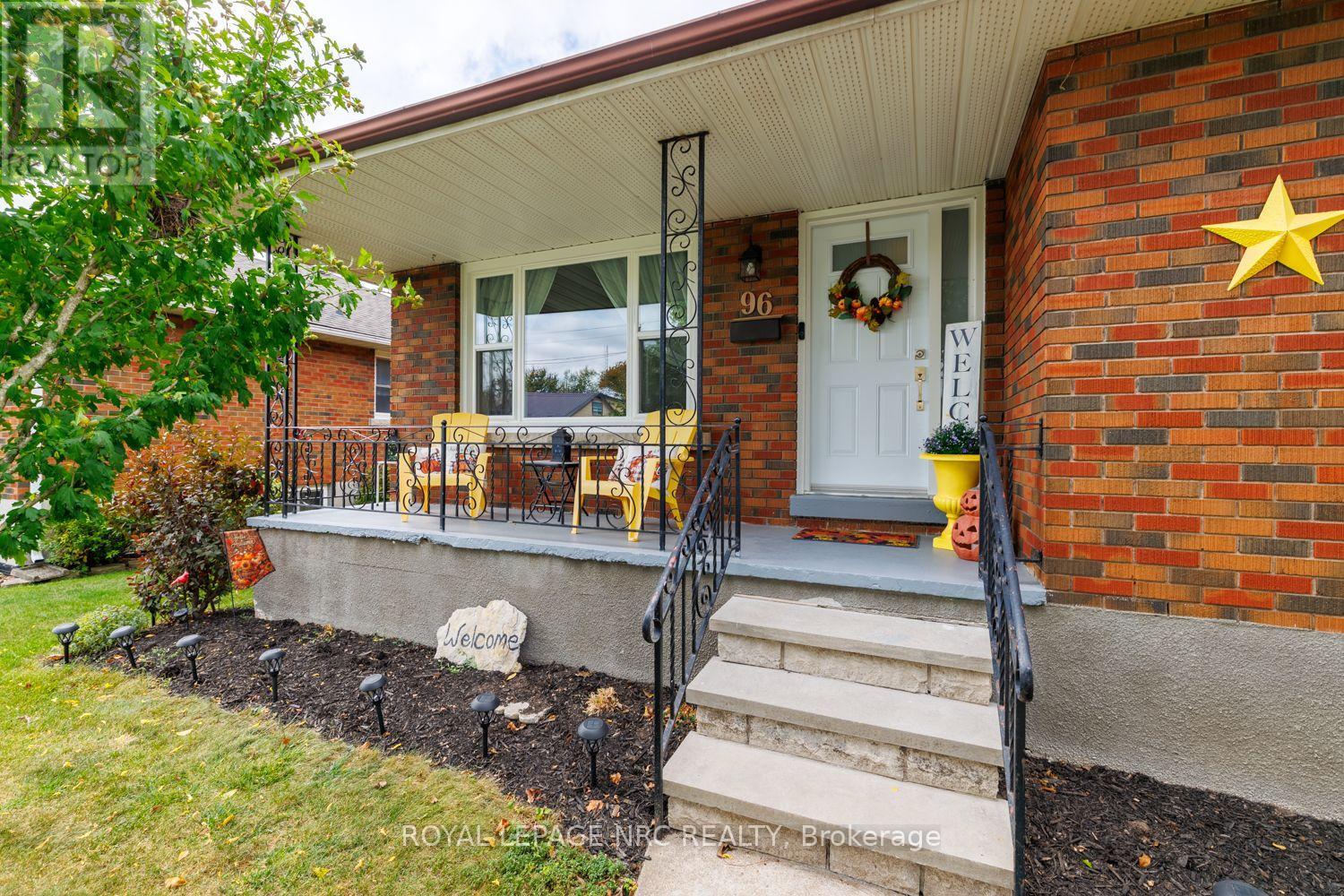 96 Clarke Street, Port Colborne, Ontario  L3K 2G3 - Photo 3 - X14085776