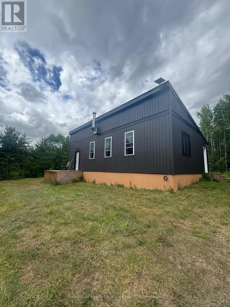 4010 Hwy 588 Highway, Thunder Bay Remote Area, Ontario  P0T 2K0 - Photo 2 - X14085750