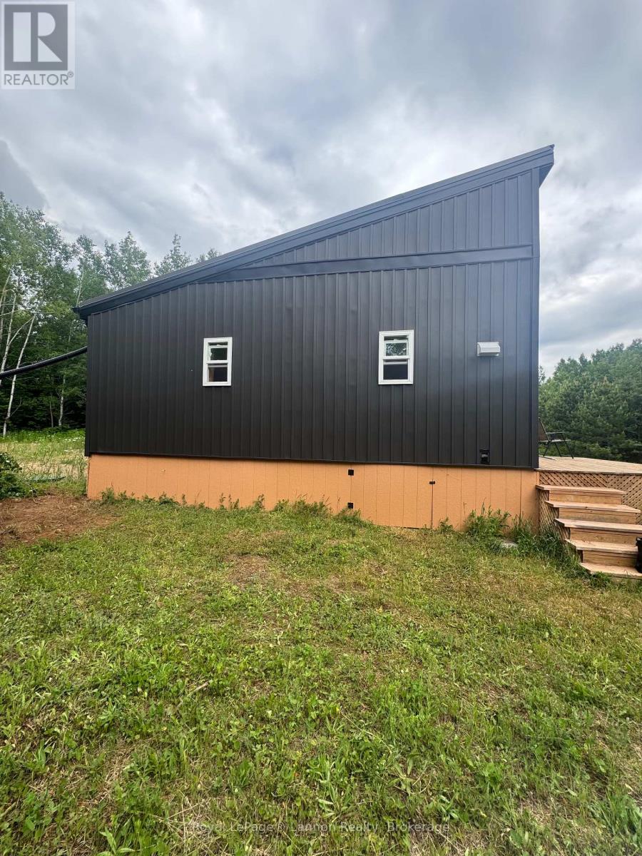 4010 Hwy 588 Highway, Thunder Bay Remote Area, Ontario  P0T 2K0 - Photo 3 - X14085750