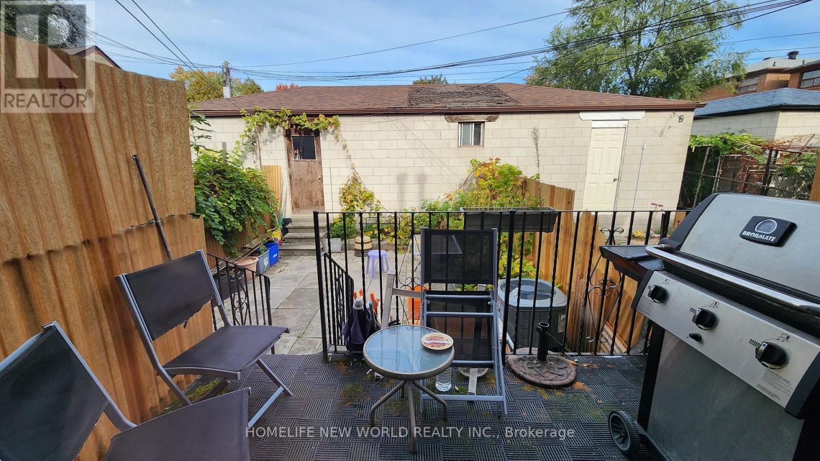 146 Wolseley Street, Toronto, Ontario  M6J 3R4 - Photo 6 - C14085806