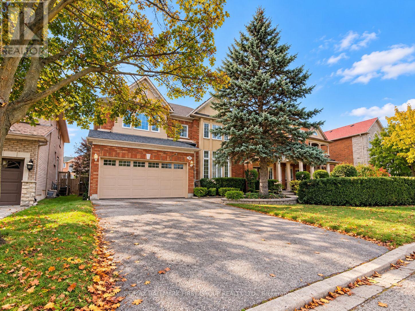 10 DARLEY STREET, Ajax, Ontario