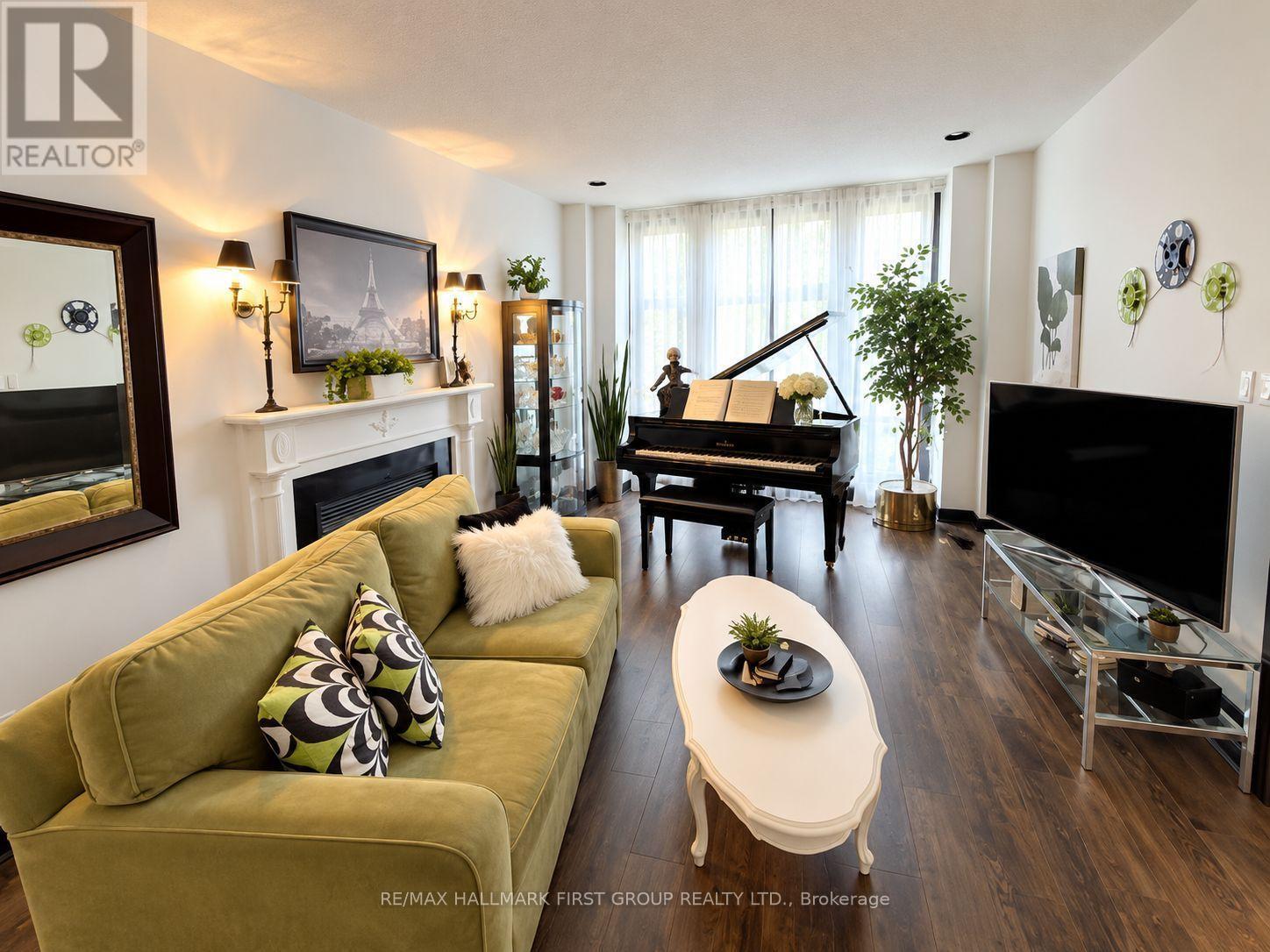 10 Darley Street, Ajax, Ontario  L1T 3X8 - Photo 4 - E14085648