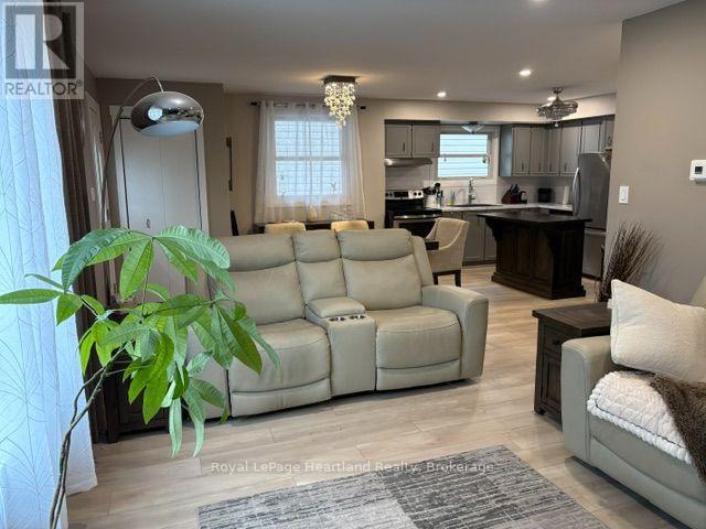 153 Bayfield Road, Goderich (Goderich (Town)), Ontario  N7A 3G2 - Photo 4 - X14085614
