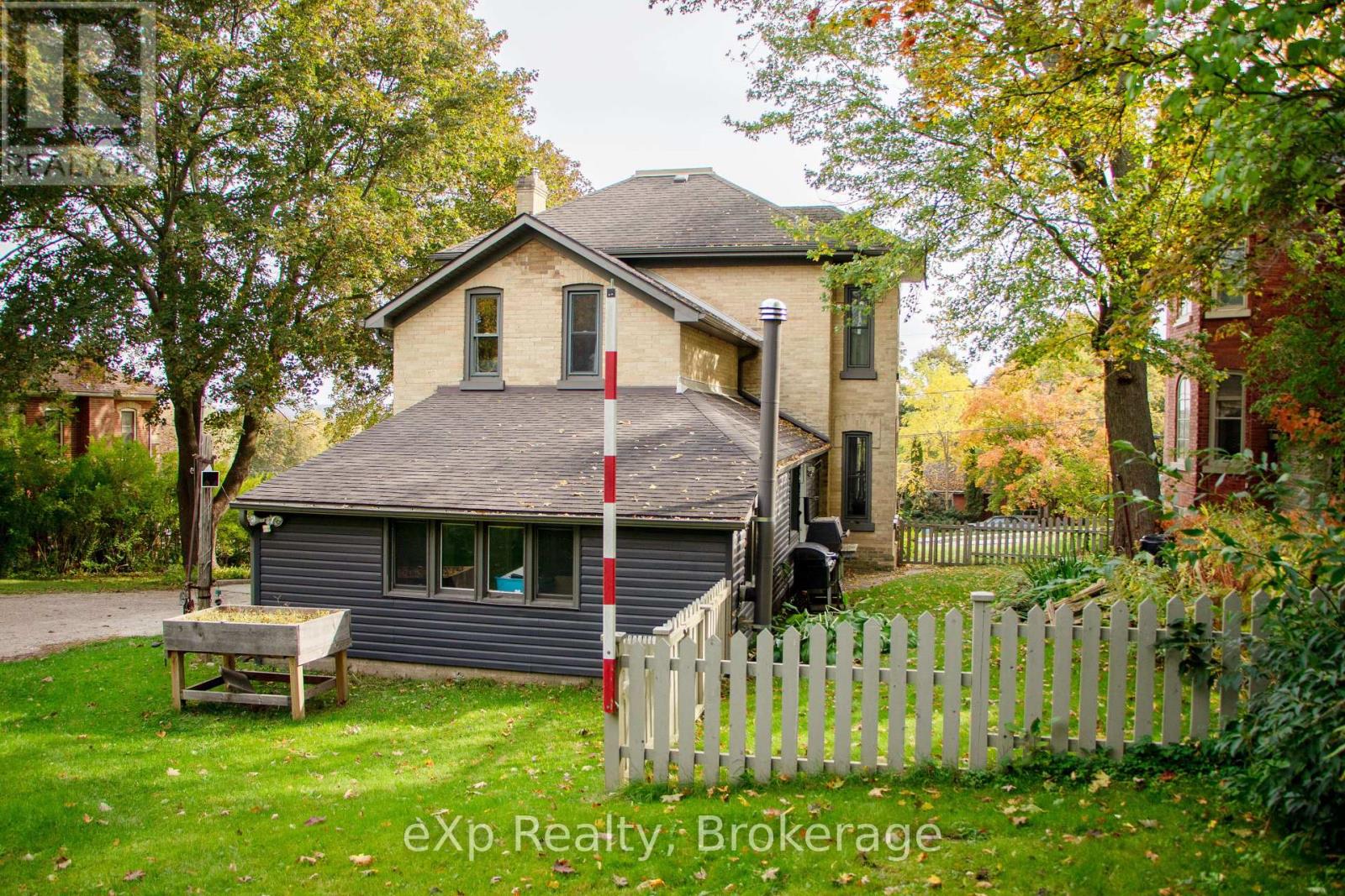 352 Berford Street, South Bruce Peninsula, Ontario  N0H 2T0 - Photo 35 - X14085826