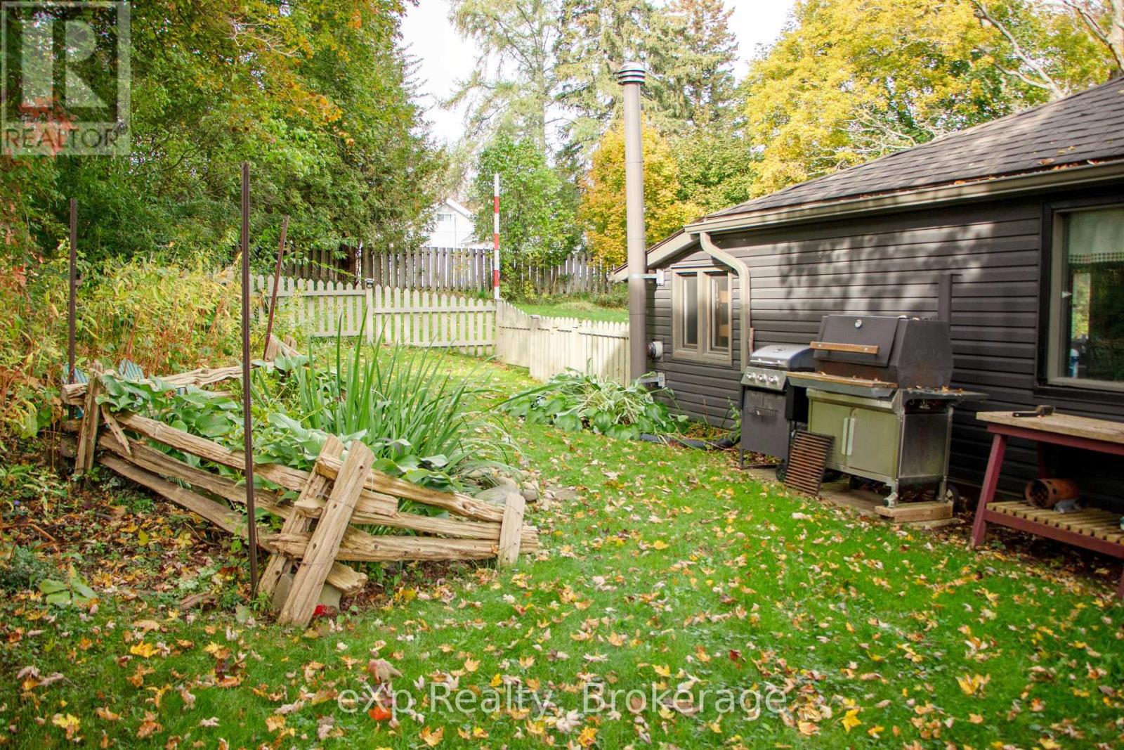 352 Berford Street, South Bruce Peninsula, Ontario  N0H 2T0 - Photo 37 - X14085826