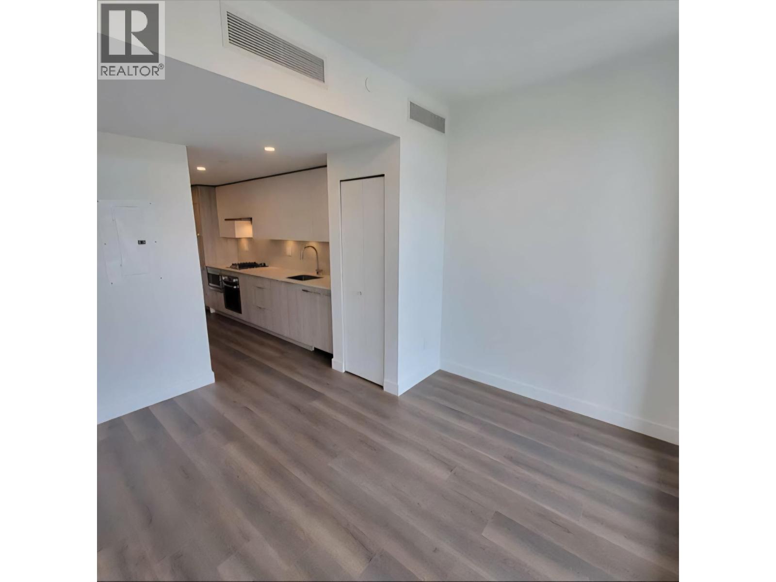 1008 901 Lougheed Highway, Coquitlam, British Columbia  V3K 3T3 - Photo 3 - R3175971