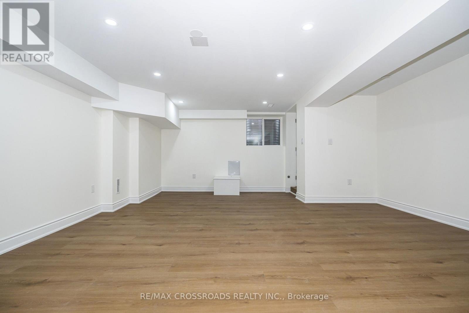Bsmnt - 16 Mantell Crescent, Ajax, Ontario  L1T 3N6 - Photo 4 - E13837560