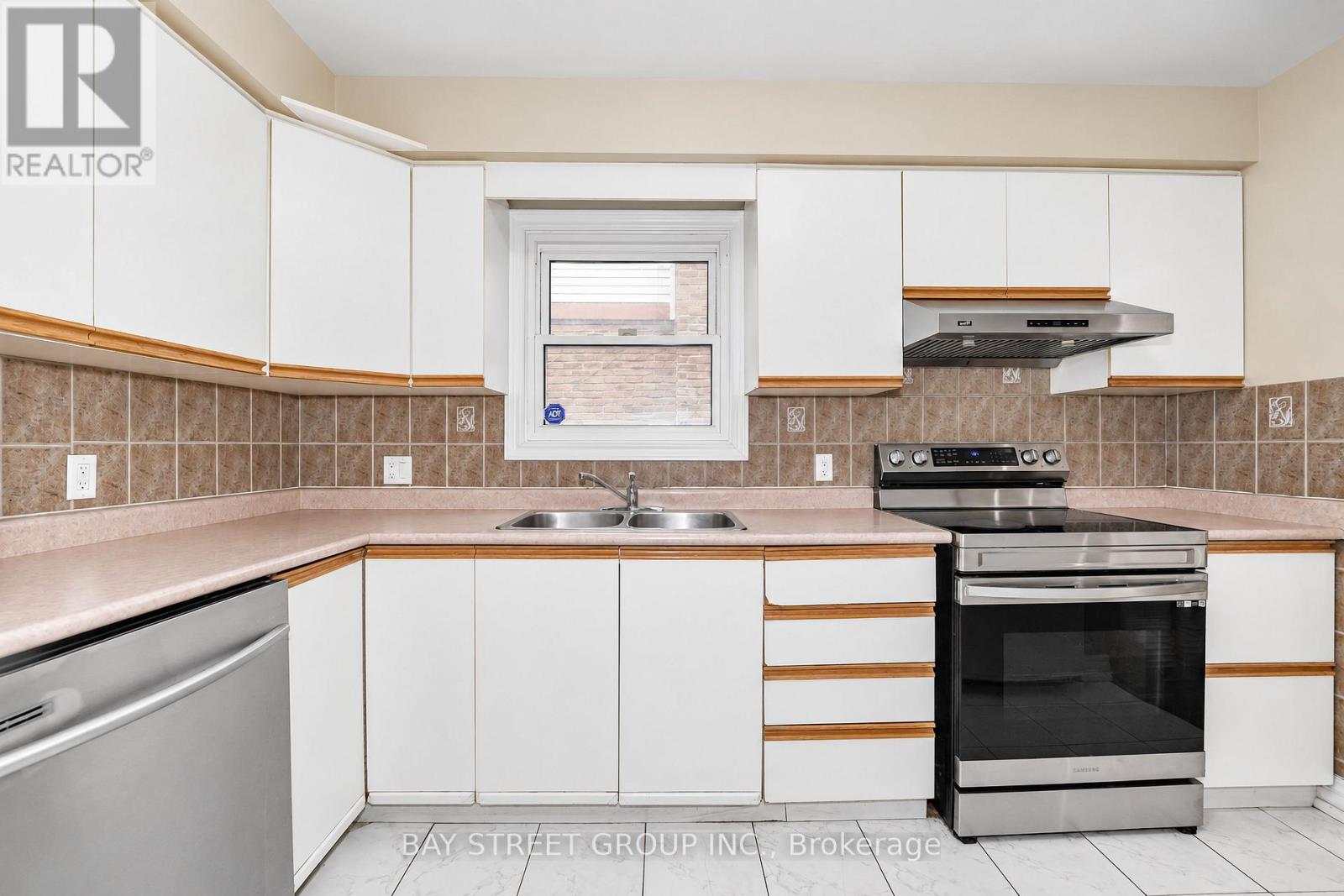 25 Karma Road, Markham, Ontario  L3R 4S8 - Photo 12 - N14081844
