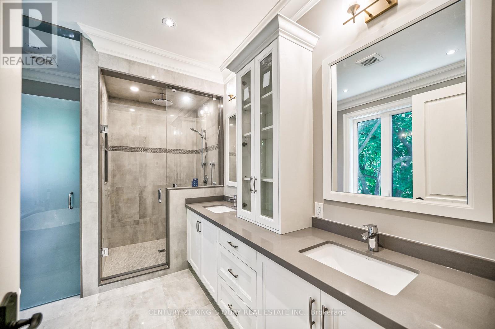 82 Cartier Crescent, Richmond Hill (Crosby), Ontario  L4C 2N5 - Photo 18 - N14085554