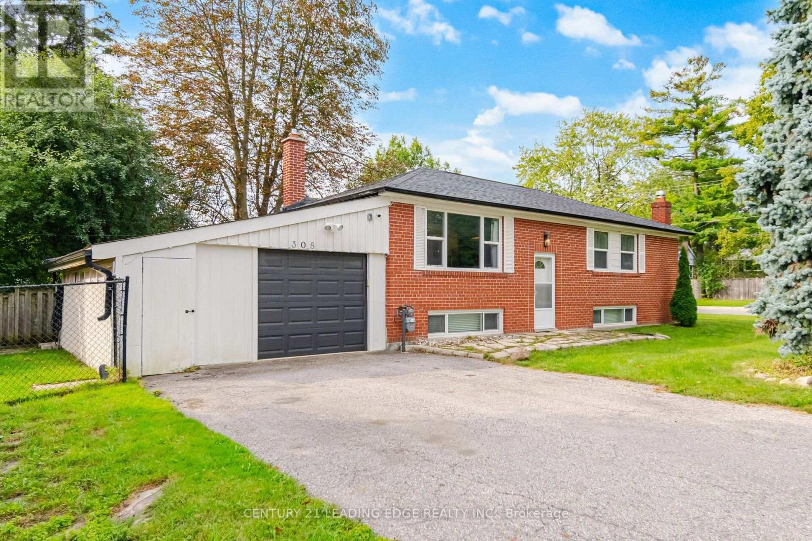 308 Rupert Avenue, Whitchurch-Stouffville, Ontario  L4A 1C9 - Photo 1 - N14085738