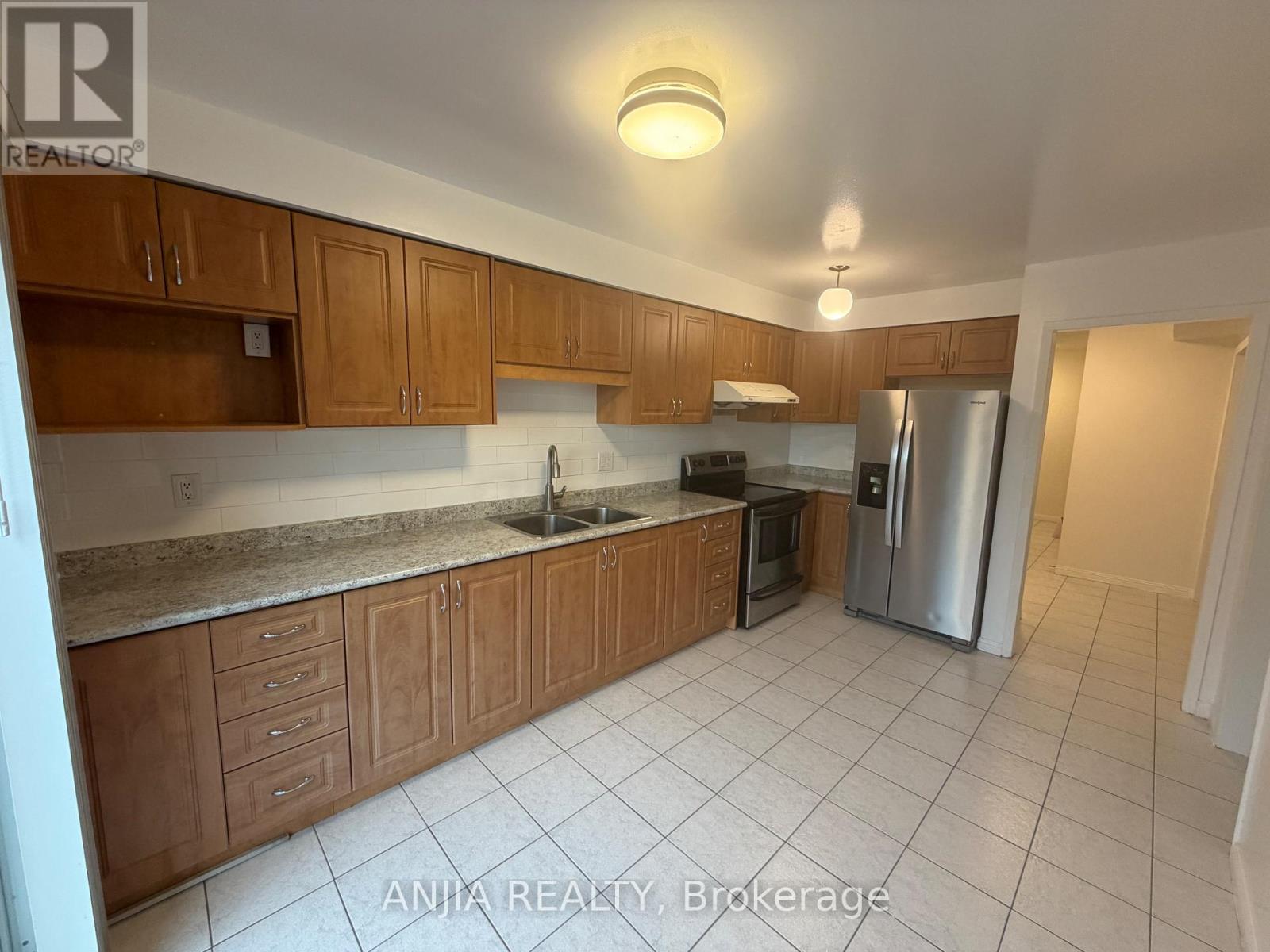 21 Tangmere Crescent, Markham (Milliken Mills East), Ontario  L3R 6Z1 - Photo 9 - N14085762