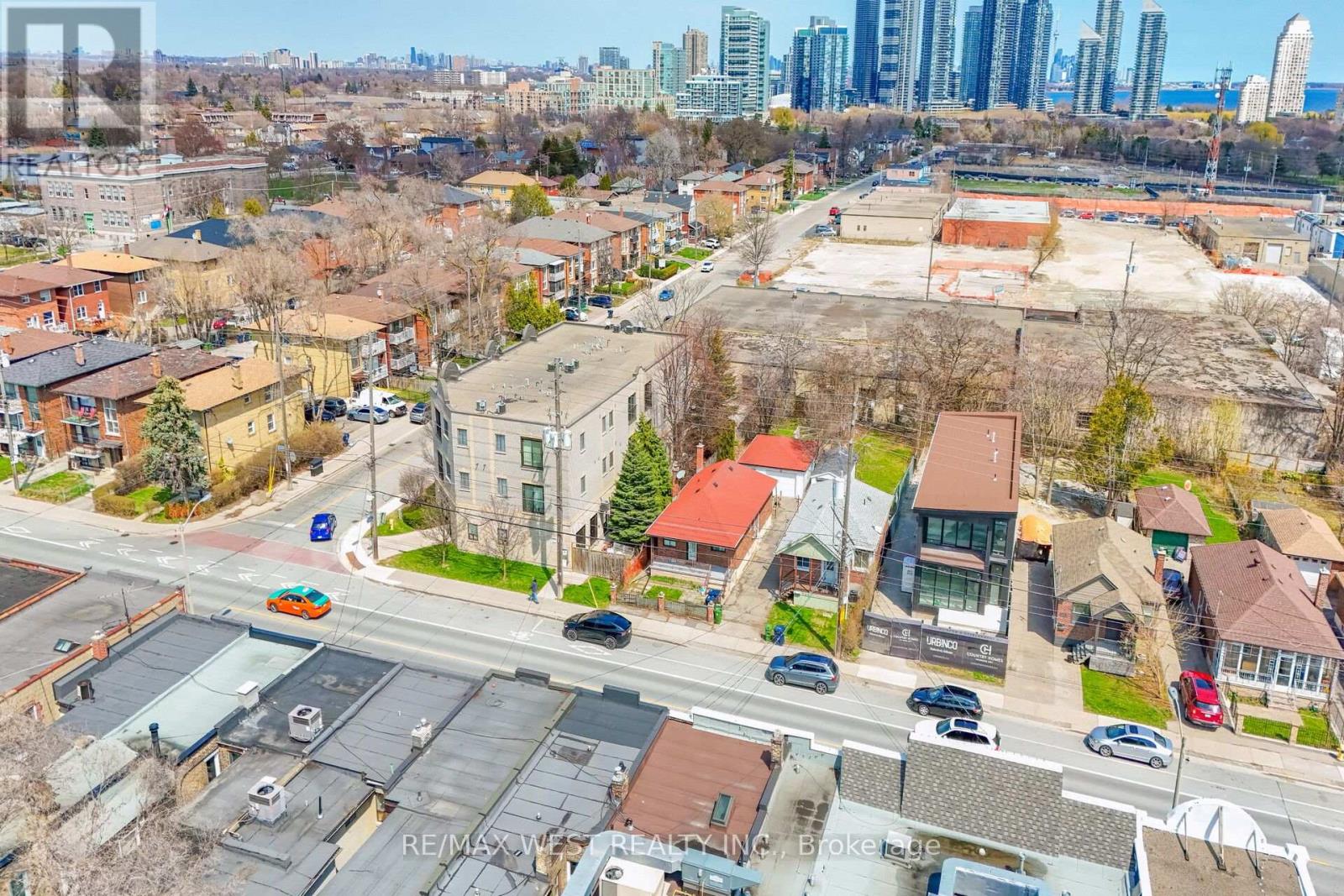 371 Royal York Road, Toronto, Ontario  M8Y 2R1 - Photo 5 - W14085502