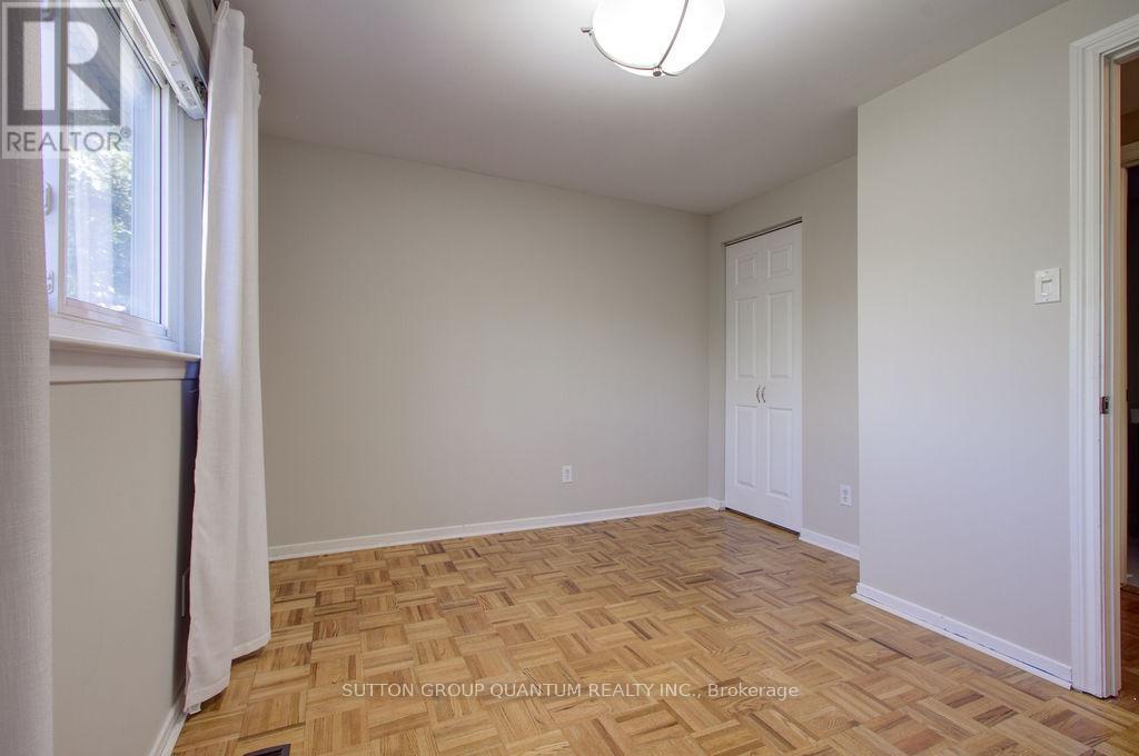 462 Withnell Crescent, Oakville, Ontario  L6L 3L9 - Photo 12 - W14085536