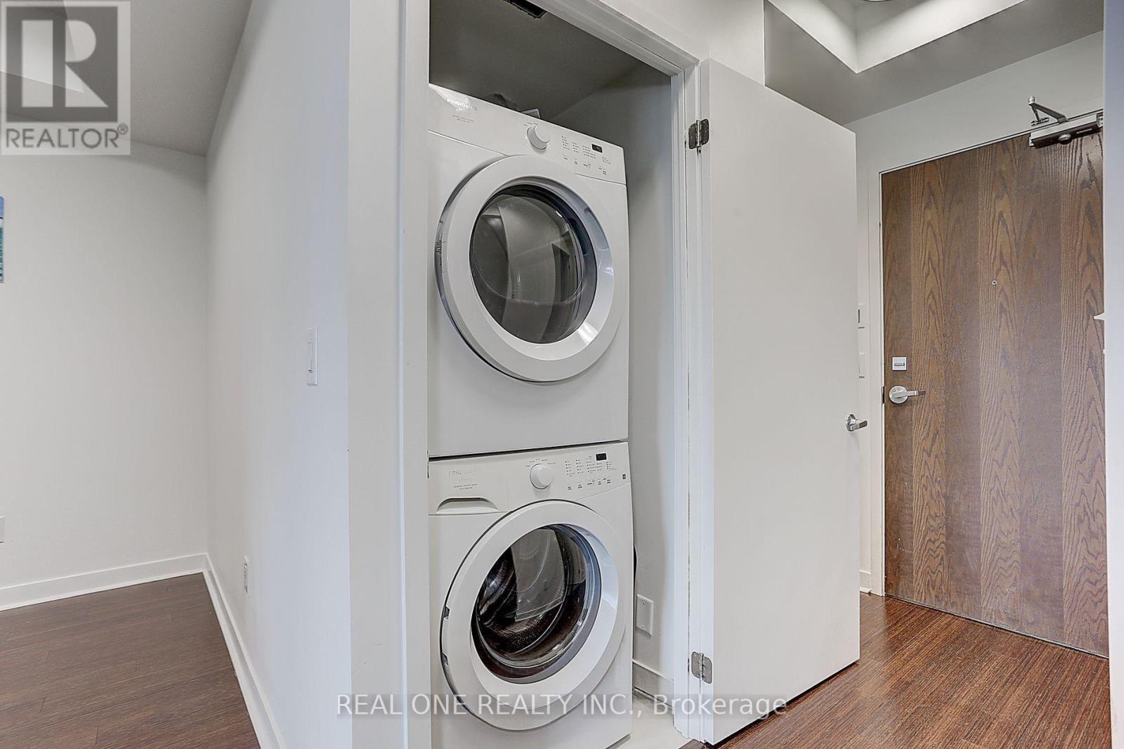 2604 - 360 Square One Drive, Mississauga, Ontario  L5B 0G7 - Photo 9 - W14085578