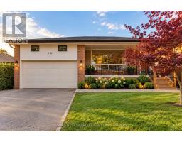 28 BLUEHAVEN CRESCENT, Toronto, Ontario