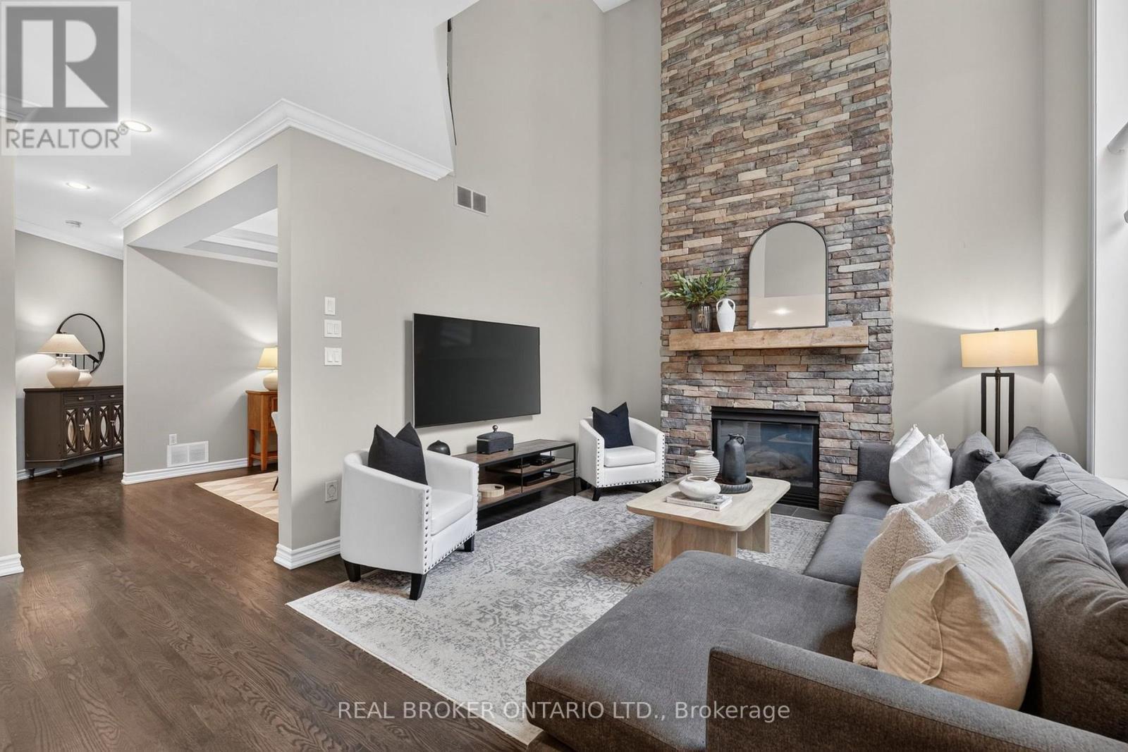 2243 Woodcrest Drive, Oakville, Ontario  L6M 4C6 - Photo 18 - W14085708