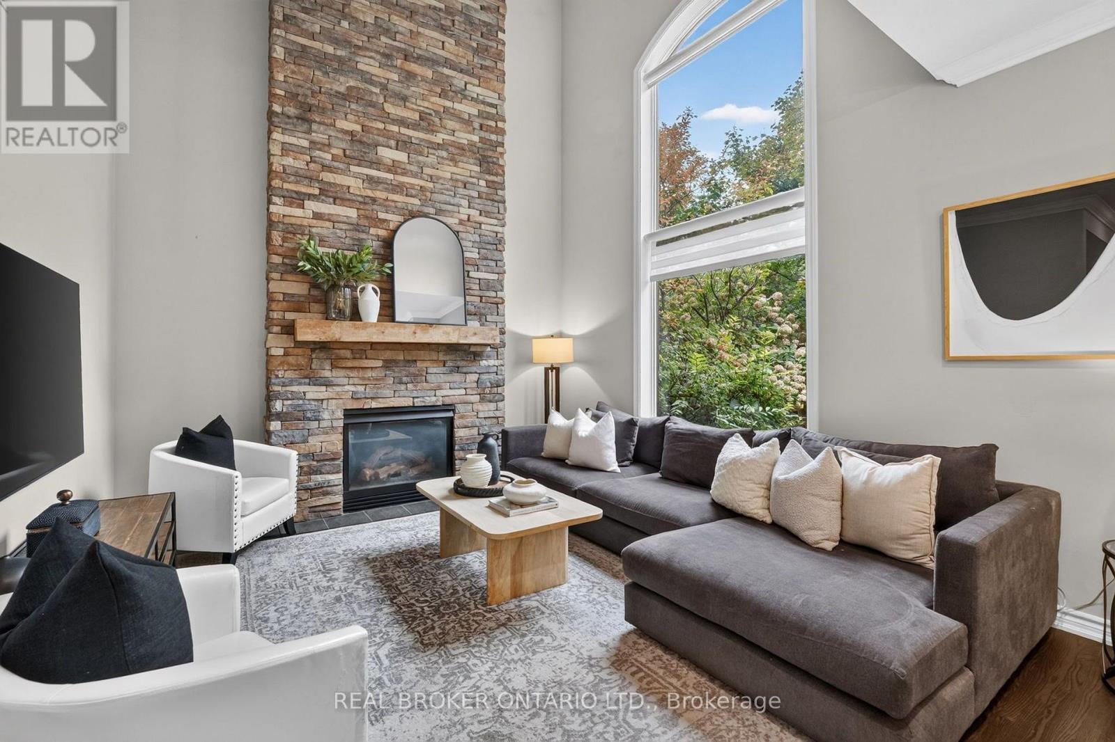 2243 Woodcrest Drive, Oakville, Ontario  L6M 4C6 - Photo 19 - W14085708