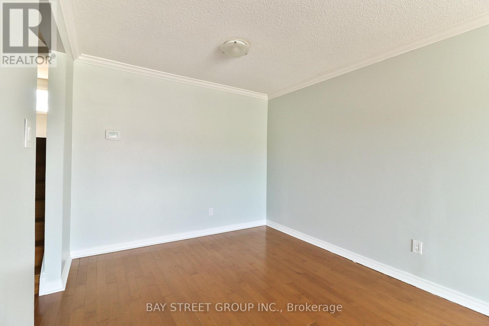 Upper Unit - 489 Fergo Avenue, Mississauga, Ontario  L5B 2J2 - Photo 10 - W14085758