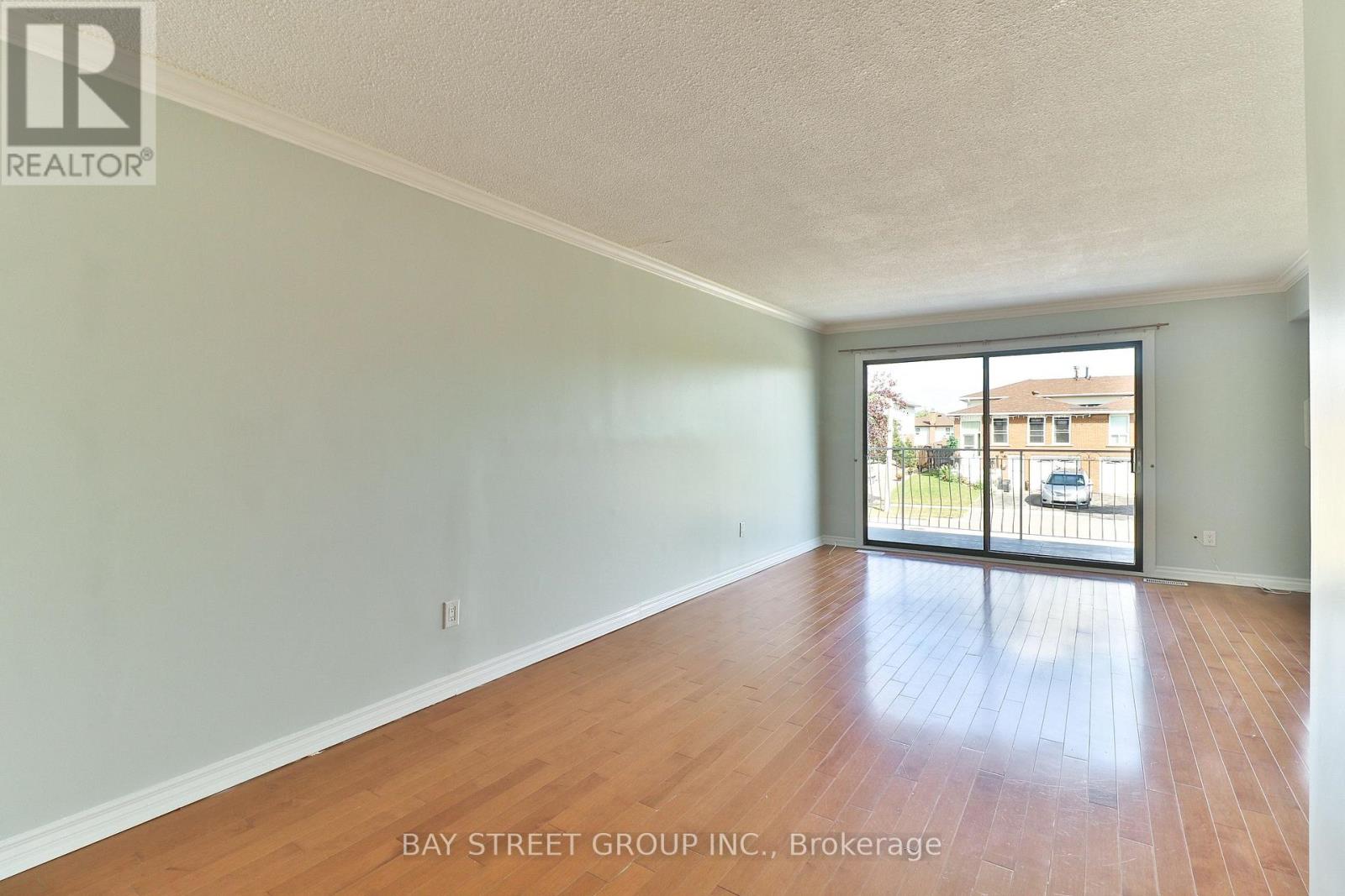 Upper Unit - 489 Fergo Avenue, Mississauga, Ontario  L5B 2J2 - Photo 9 - W14085758