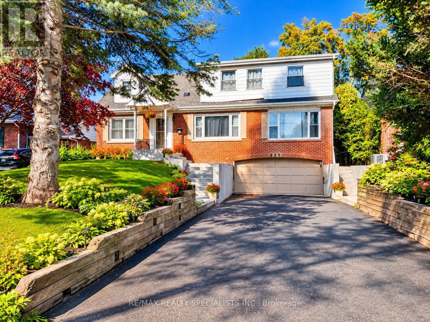 309 Townsend Avenue, Burlington, Ontario  L7T 2A2 - Photo 1 - W14085786