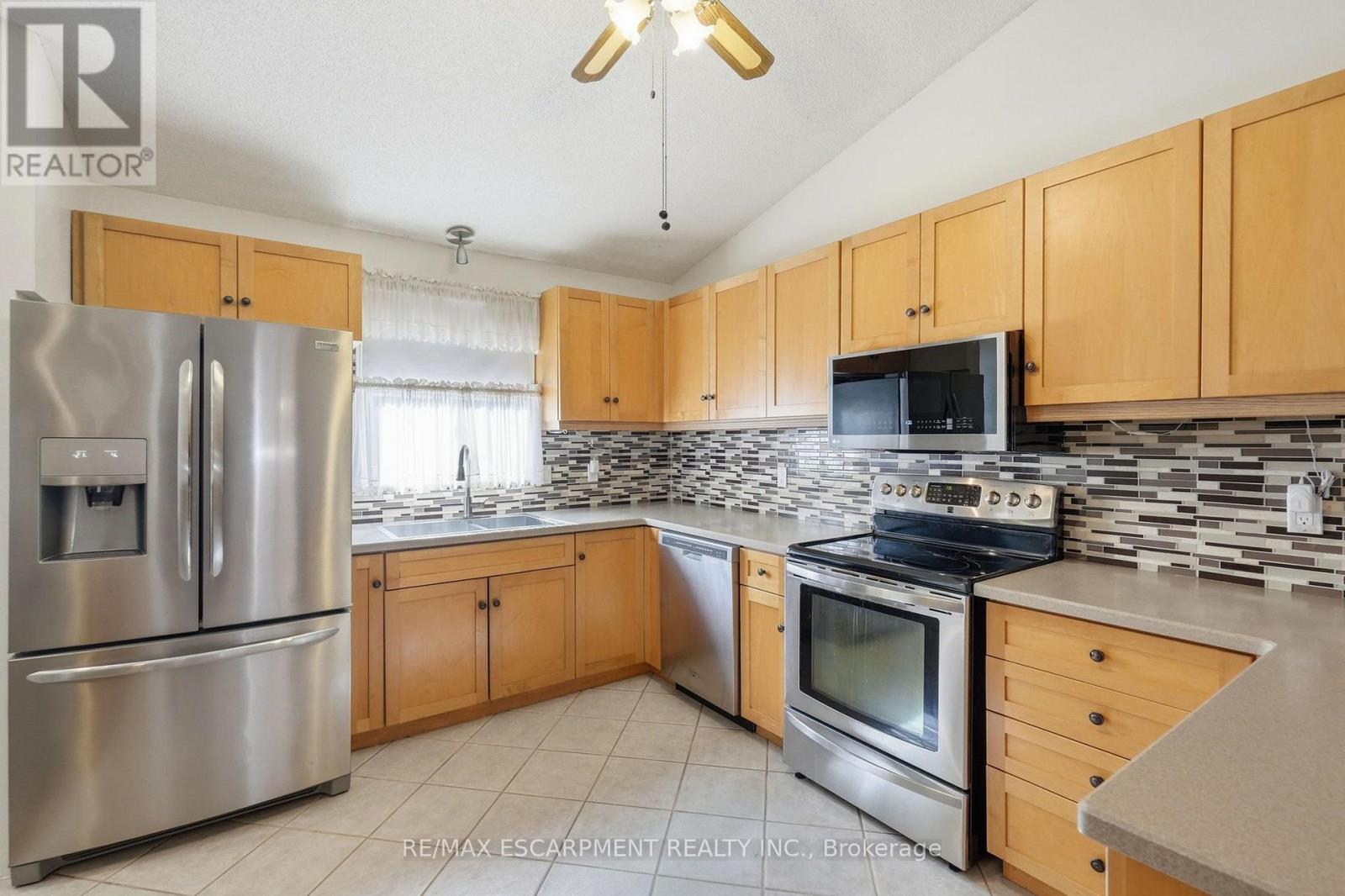 102 Cove Crescent, Hamilton, Ontario  L8E 5A1 - Photo 15 - X14085592
