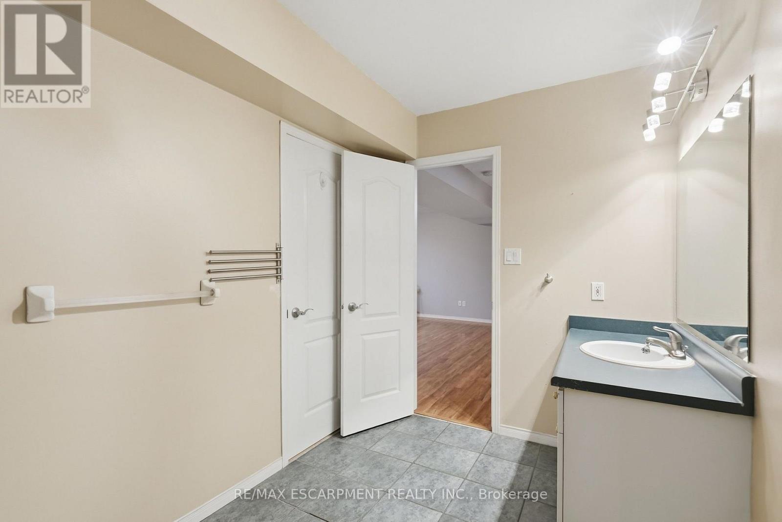 102 Cove Crescent, Hamilton, Ontario  L8E 5A1 - Photo 32 - X14085592