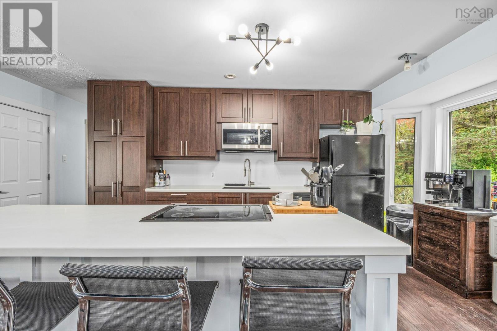 96 Regal Road, Dartmouth, Nova Scotia  B2W 4H6 - Photo 4 - 202625866