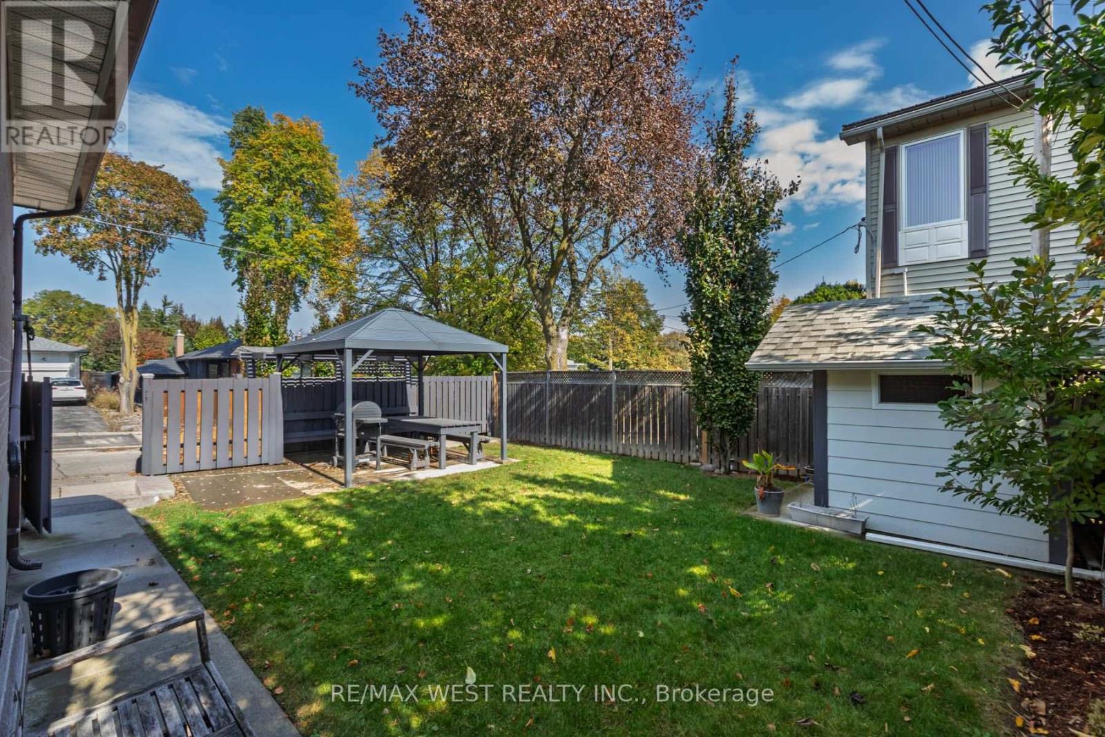 82 Renault Crescent, Toronto, Ontario  M9P 1J6 - Photo 39 - W14033292
