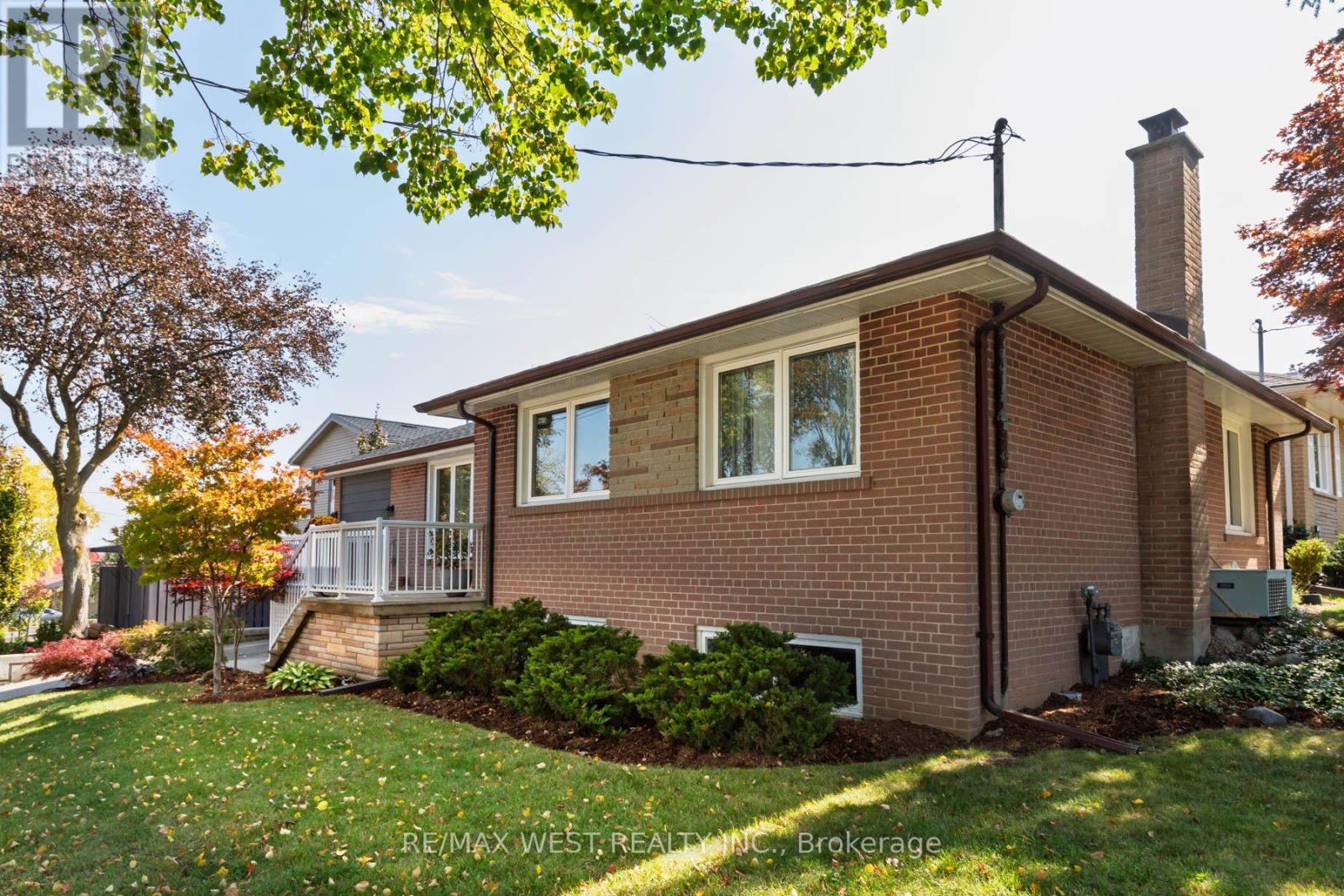 82 Renault Crescent, Toronto, Ontario  M9P 1J6 - Photo 48 - W14033292
