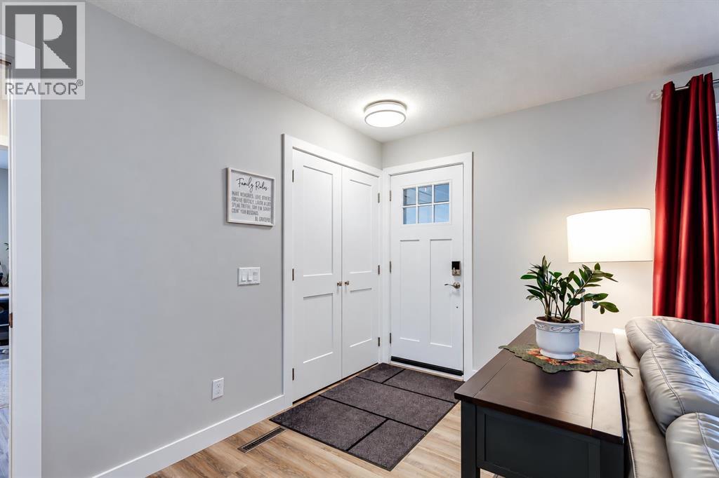 96 Alderwood Close SE