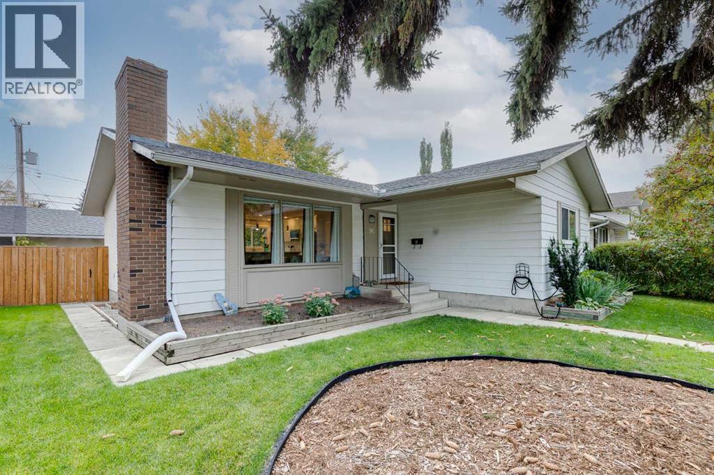 96 Alderwood Close SE