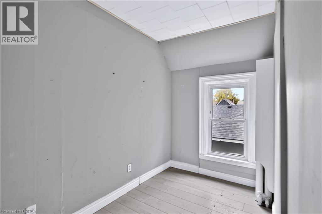276 Dalhousie Street, Brantford, Ontario  N3S 3V3 - Photo 12 - 40868095